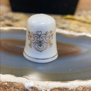 Wedding w/dove & heart thimble GUC